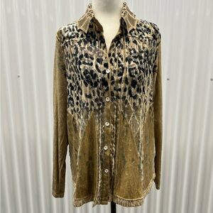 Picadilly Canada Leopard & Geometric Textured Button-Up Top (Size L)